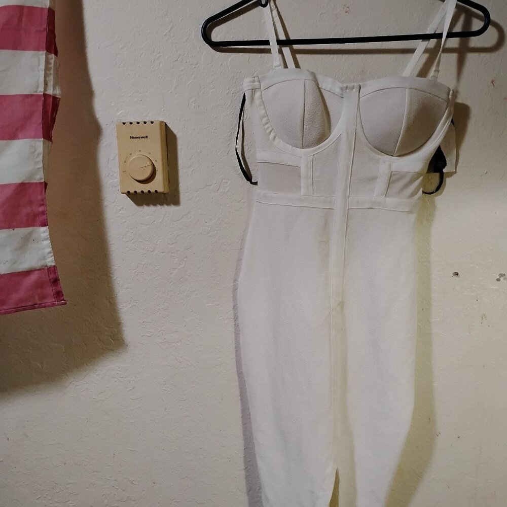 White zip up dress with boning